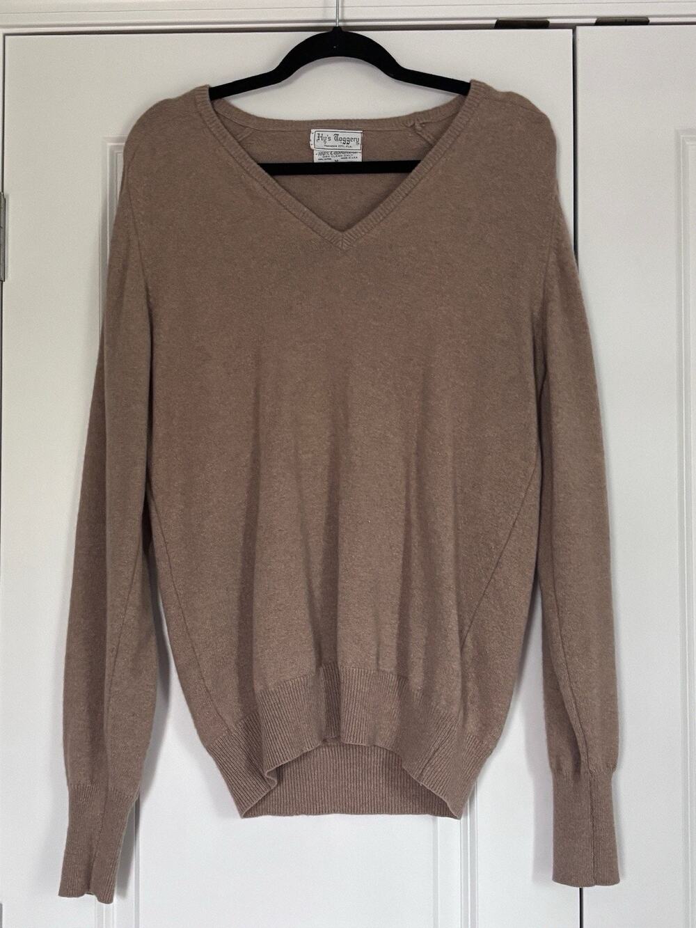 Vintage Hys Toggery 100% Cashmere V-Neck Sweater Tan/Beige PCB FL USA Heritage